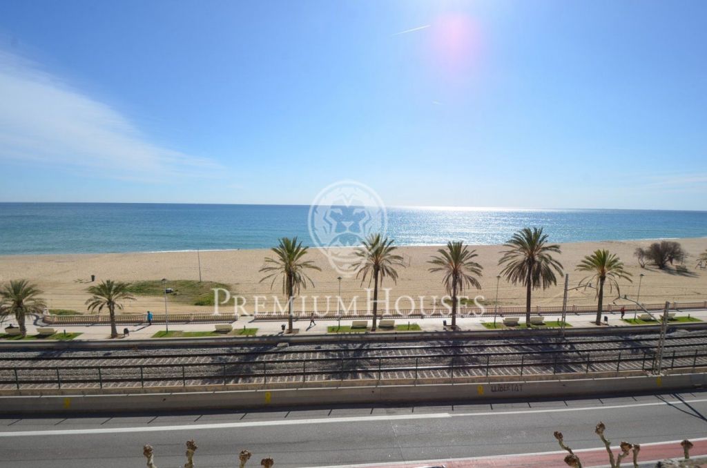 Hotel for sale in El Masnou on the beachfront.