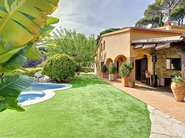 Magnífica casa en venda a Sant Cebrià de Vallalta