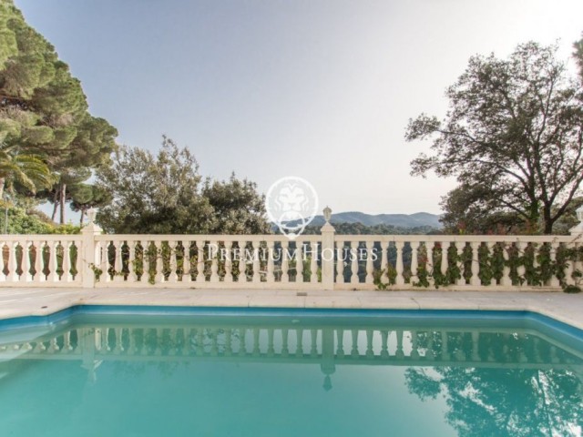 Casa en venda amb vistes a la mar a Sant Cebrià, Castellar d