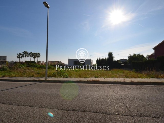 Terreno en venta en Alella: urbanización exclusiva 