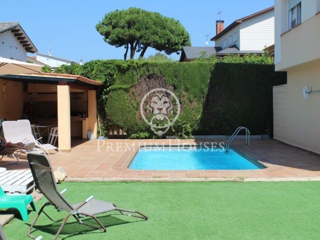 Casa unifamiliar en venta con dos viviendas independientes en Arenys de Munt