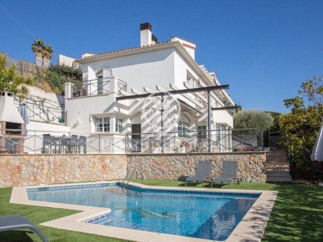 Casa en venta con piscina en la mejor zona de Caldes d