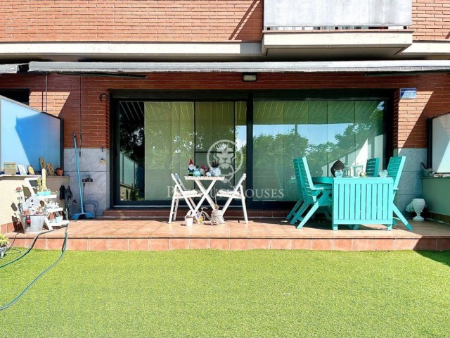 Casa adosada en venta en zona tranquila de Tordera