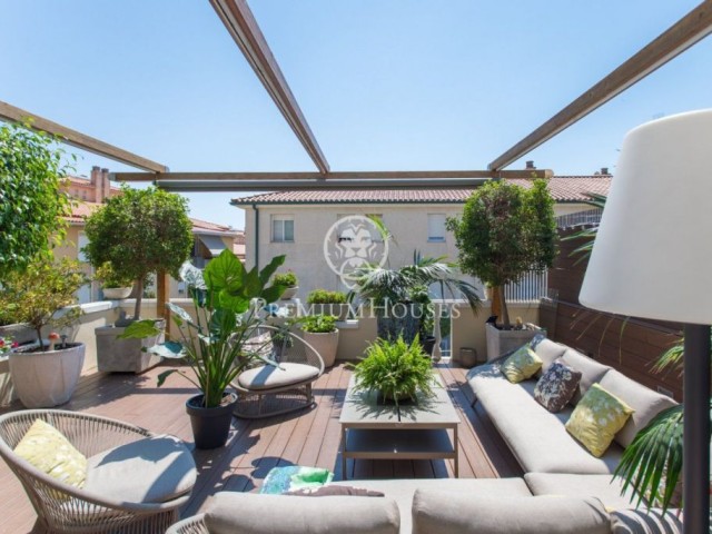Casa en venta con piscina en Sant Pol de Mar