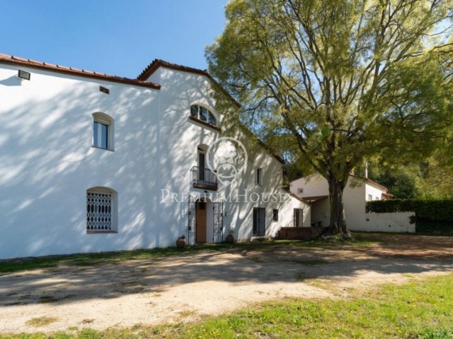 Masía del siglo XVII reformada en venta en Dosrius - Costa Barcelona