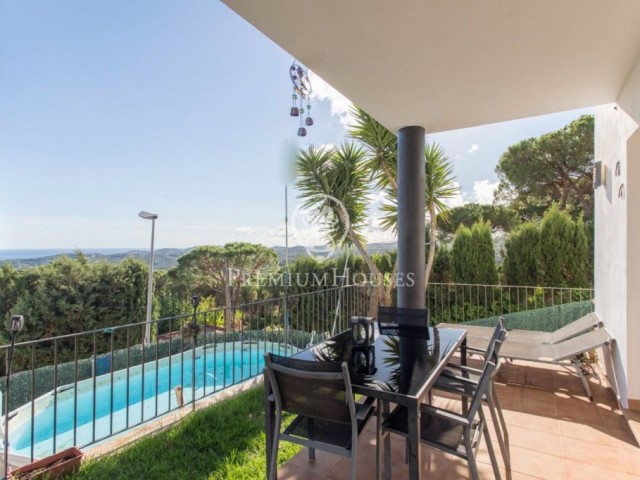 Casa en venda amb vistes al mar i la muntanya a Lloret de Mar