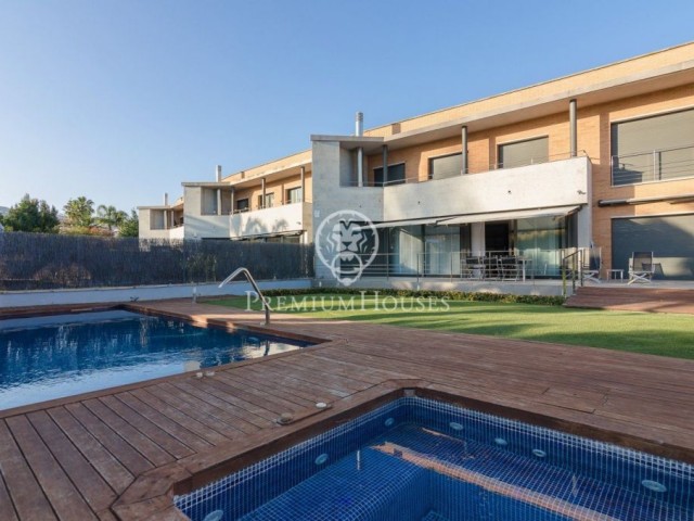 Casa pareada en venta en La Serreta de Alella
