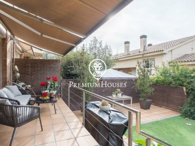 Preciosa casa cantonera en venda en Les Gardènies d
