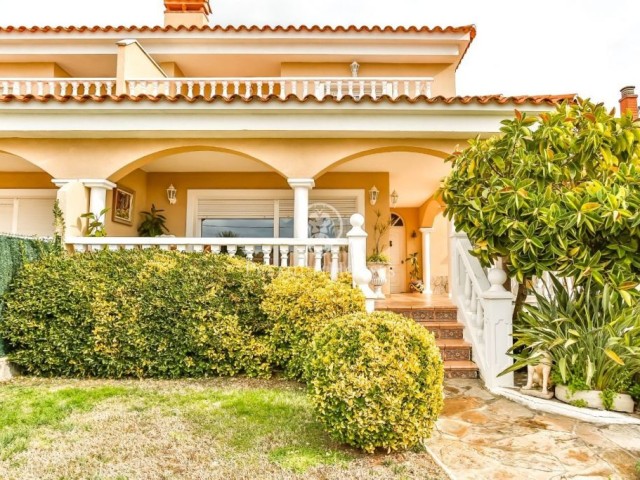 Casa Adossada a Mas d