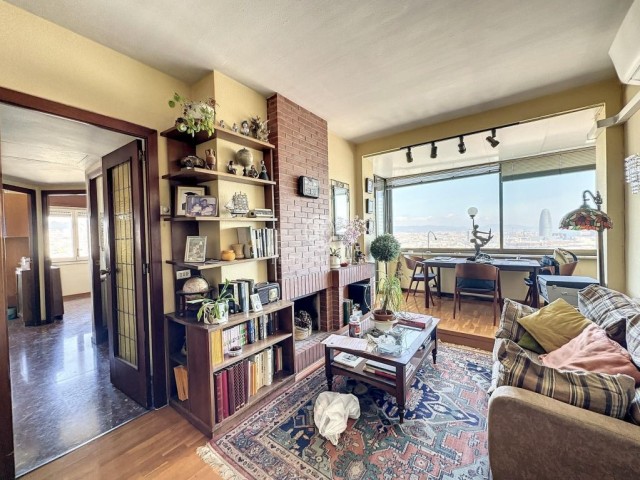 Piso alto con vistas en venta en Plaza Tetuán.