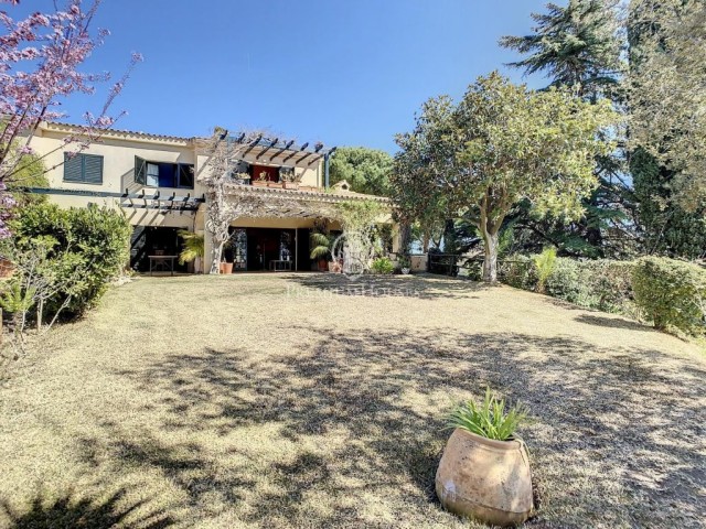 House for sale in the centre of Sant Vicenç de Montalt