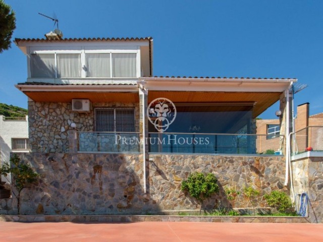 Casa en venda a la zona de Mas Ram amb espectaculars vistes a Badalona