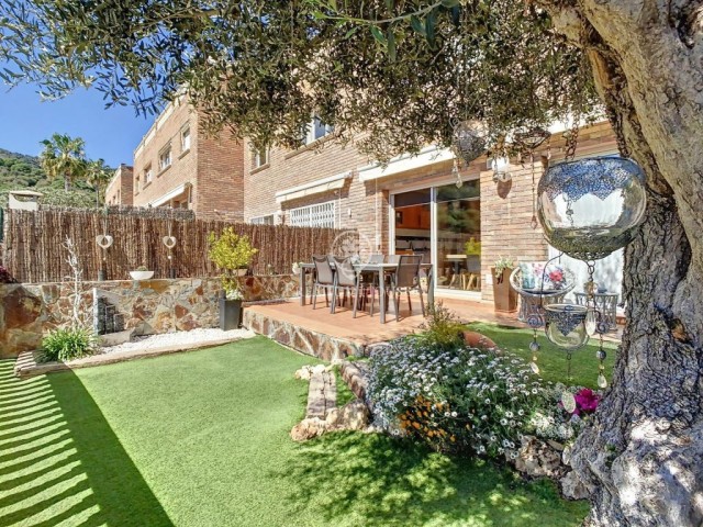 Casa adossada impecable en venda amb vista a la mar a Alella