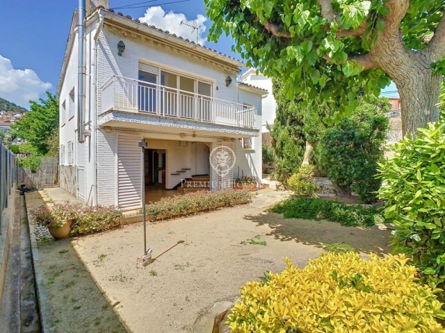 Casa amb jardí en venda a Pineda de Mar