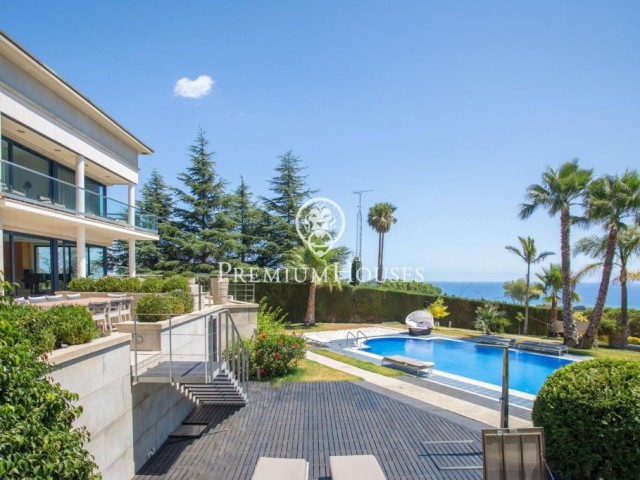 Magnífica casa amb vista espectaculars a la mar i privacitat absoluta.