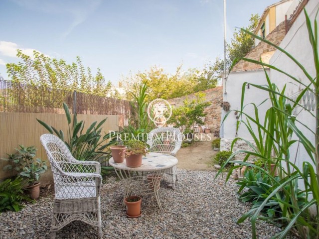Planta baixa Dúplex en venda amb jardí a Alella centro.
