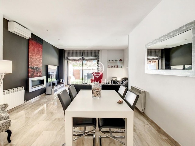 Spectacular ground floor apartment with terrace and communal Pool