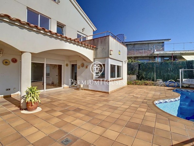 Gran casa en venda en Santa Susana