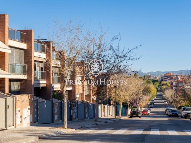 Semi-detached house in a quiet area for sale Vilanova i la Geltrú