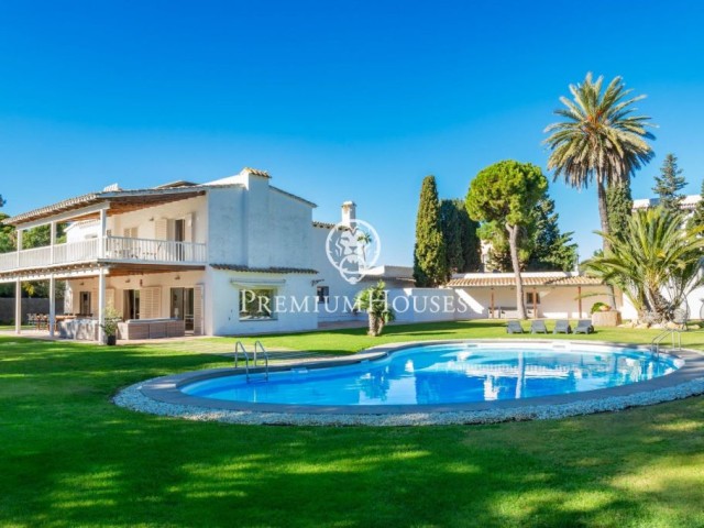 Casa independiente con gran parcela y mucha privacidad a la venta en el Vinyet