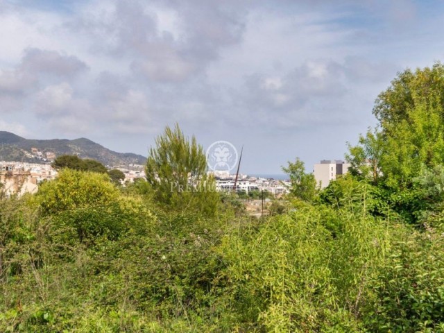 Plot with unbeatable views over Sitges and the sea for sale in Santa Barbara, Sitges