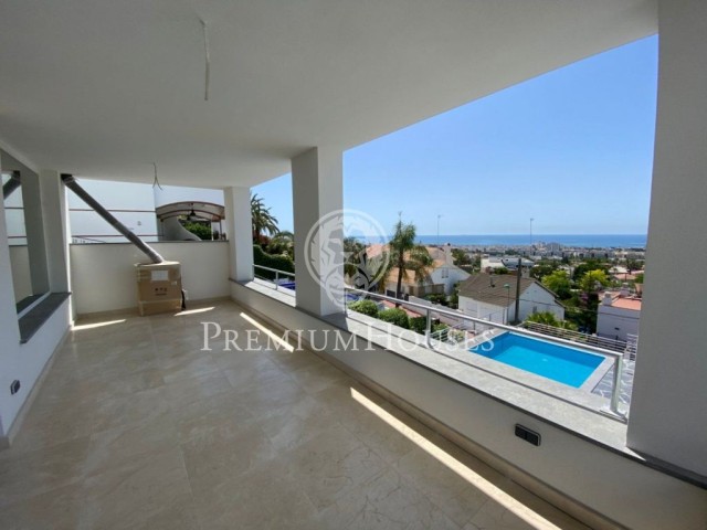Villa Vista Mar. Luxurious new built house with incredible sea views for sale in Sitges