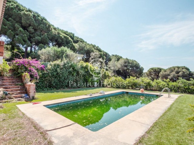 Casa en venda d’una sola planta amb piscina a Sant Andreu de Llavaneres – Rocaferrera