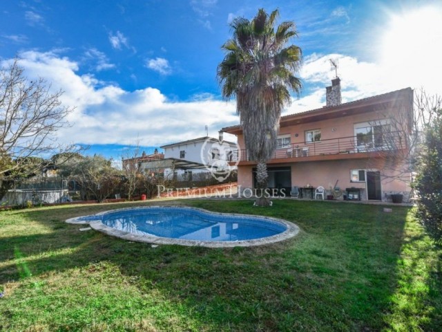 Casa en planta en venda amb piscina a Tordera