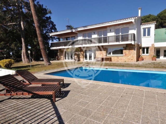 Excellent house for sale with stunning views and tranquillity in Argentona