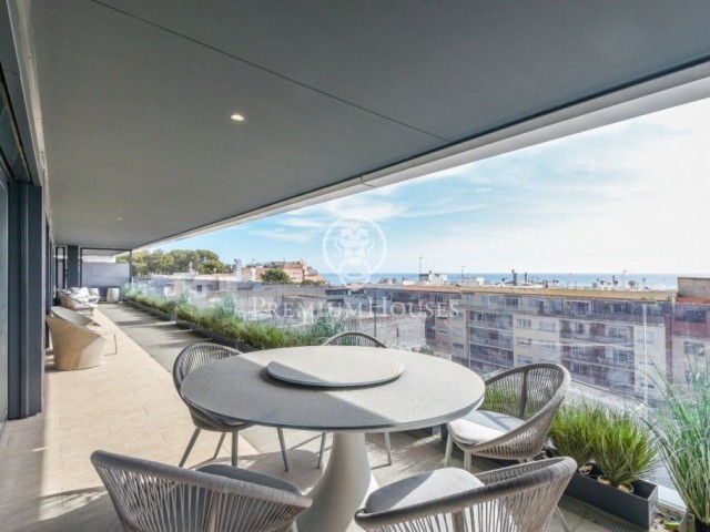 Penthouse with communal swimming pool for sale in El Masnou - Costa BCN