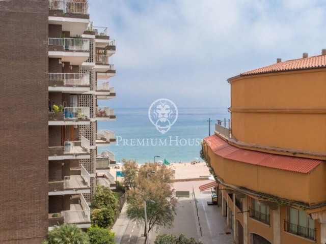 Apartment for sale 100 meters from the beach in Lloret de Mar