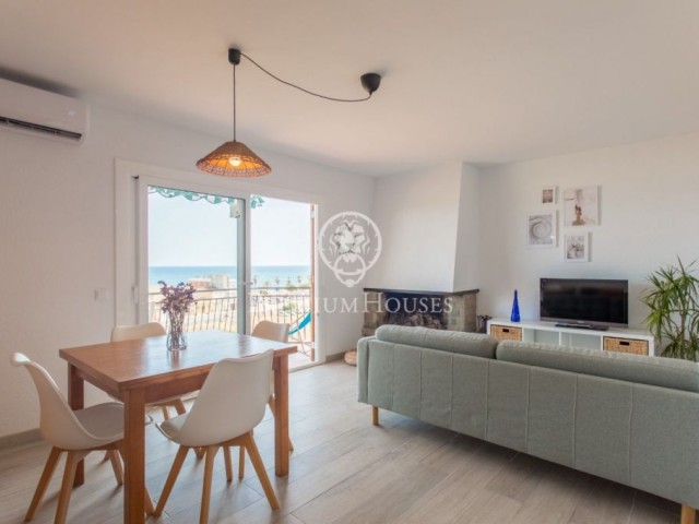 Apartment for sale with sea views in Canet de Mar