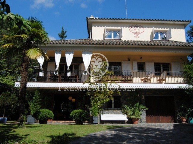 Country house with tourist license for sale in Vallgorguina
