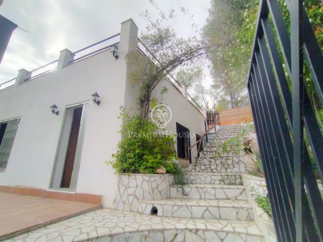 Casa independiente con licencia turística en Cal Surià