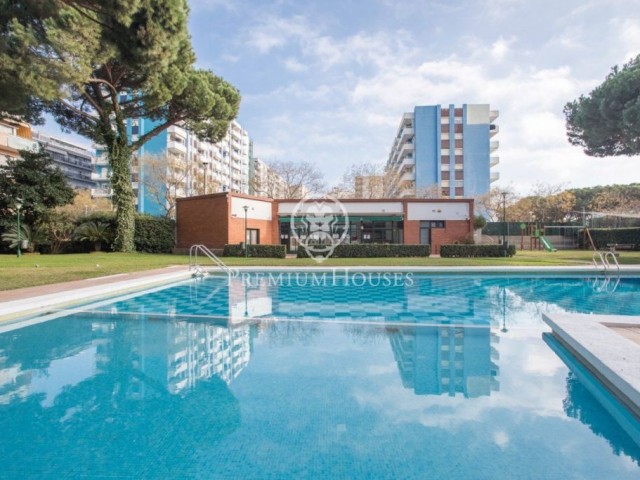 Apartamento en venta con piscina y jardín en Blanes