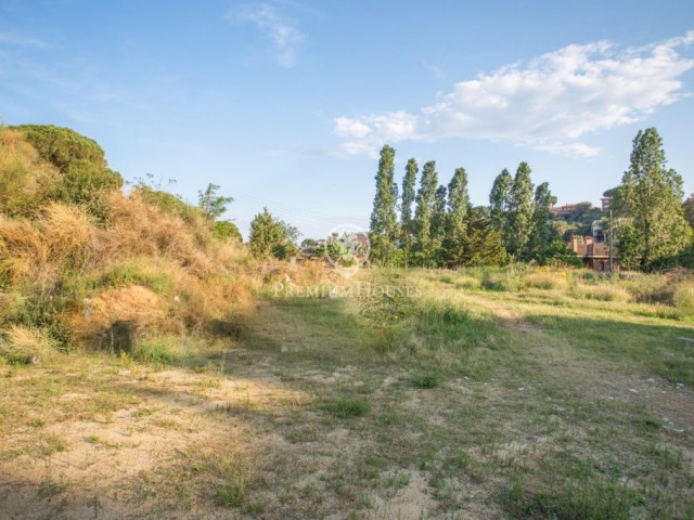 Flat plot for sale in Rocaferrera