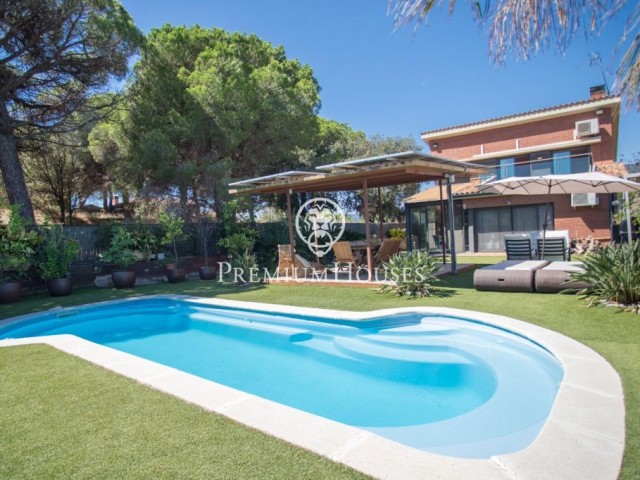 Casa con piscina en venta en Caldes d