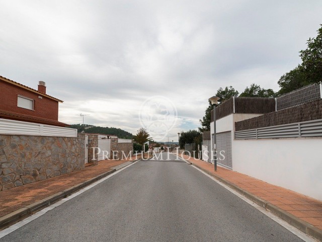 Plot for sale in Mas Alba, Sant Pere de Ribes, with killer views